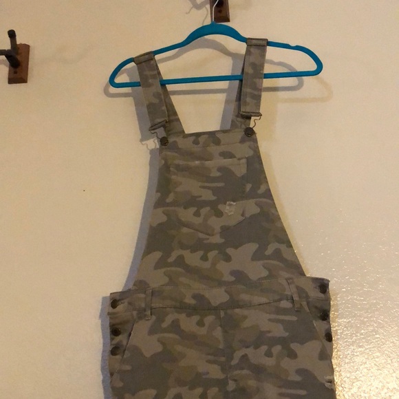 Overalls - Picture 2 of 4